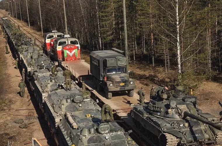 Các nước Bắc Âu gồm Đan Mạch, Na Uy, Thụy Điển và Phần Lan trước đó vốn từng chia rẽ trong chính sách cô lập Nga do Phương Tây khởi xướng nhưng nay cũng đang dần tìm được tiếng nói chung.