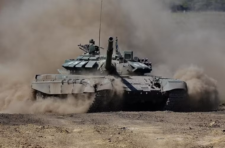 Được biết T-72B3 là mẫu xe tăng tiêu chuẩn được Bộ Quốc phòng Nga trang bị cho đội thi mỗi nước tham gia Tank biathlon, bên cạnh đó các nước tham gia cuộc thi này cũng có thể mang xe tăng của nước mình đến dự thi.