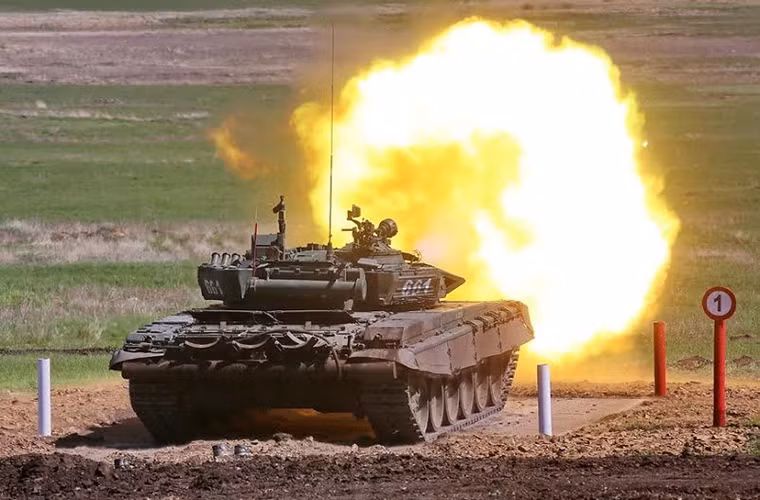 Và tất nhiên không thể thiếu phần thi bắn đạn thật.