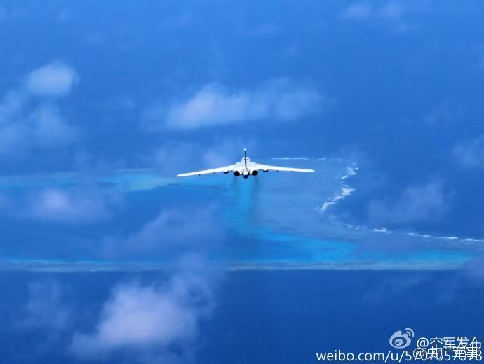 Chien dau co TQ tuan tra trai phep quan dao Truong Sa