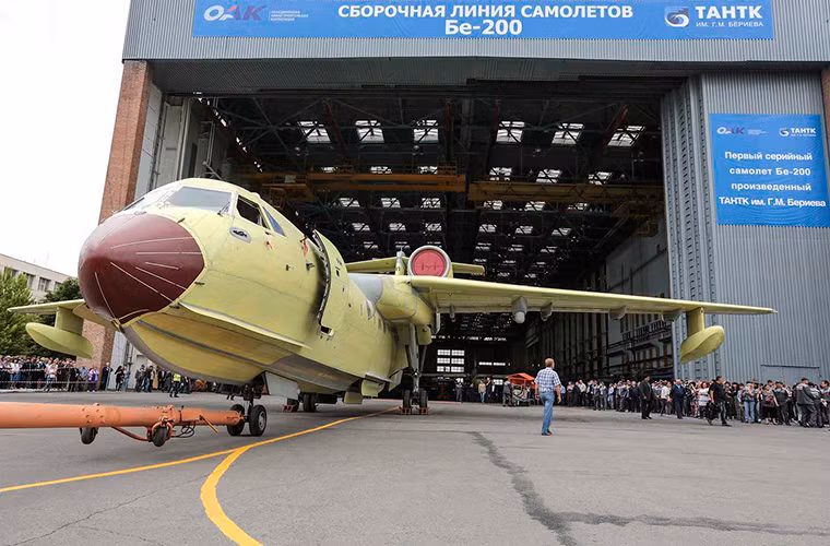 Theo mạng AR, Tổng công ty chế tạo máy bay Beriev của Nga đã cho bay thử nghiệm chiếc thủy phi cơ Be-200Chs tiếp theo của mình theo đơn đặc hàng của Bộ Tình trạng Khẩn cấp Nga tại trung tâm thử nghiệm bay của nhà máy chế tạo máy bay Irkutsk.