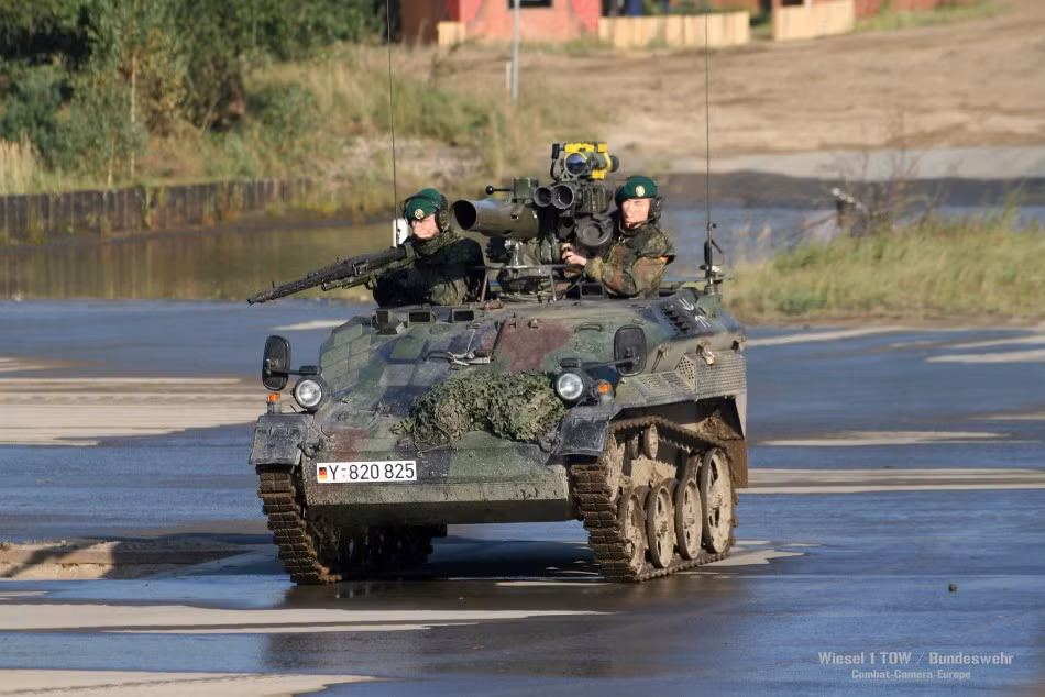 Wiesel có thể vượt qua được rãnh mương sâu 1,2 mét.