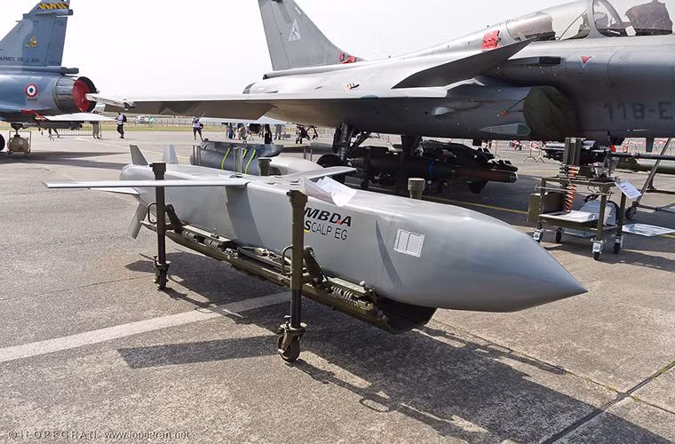 Tên lửa hành trình Storm Shadow được sử dụng lần đầu tiên vào năm 2003 trong cuộc chiến tranh xâm lược Iraq với sự tham gia của Anh và tiếp theo sau đó là can thiệp quân sự vào Lybia 2011.