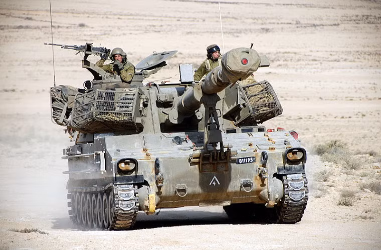 Hiện tại IDF có trong biên chế hơn 1.200 đơn vị pháo cối các loại, trong đó chưa bao gồm các loại tên lửa dẫn đường chính xác với số lượng ước tính lên tới hàng trăm đơn vị. Cùng với đó là các đơn vị bộ binh đi kèm. Mẫu pháo chính của IDF vẫn là những khẩu pháo tự hành M109 Doher với 600 khẩu đang hoạt động.