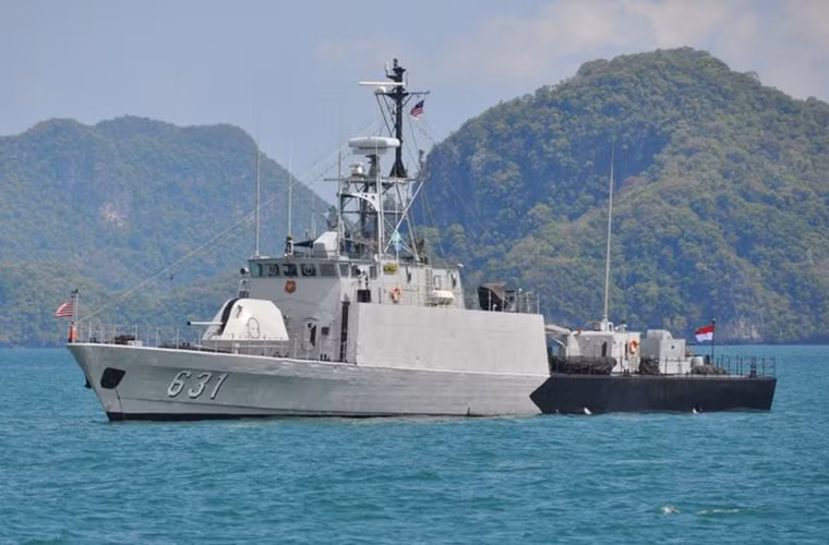 Cũng theo vị đại diện này, đây chỉ là một trong những đợt tập trận thường niên của Indonesia và lần gần đây nhất Hải quân Indonesia tập trận gần quần đảo Natuna là vào năm 2012. Ông này cũng nhấn mạnh hoạt động quân sự trên không có sự tham gia của bất cứ quốc gia nào khác.