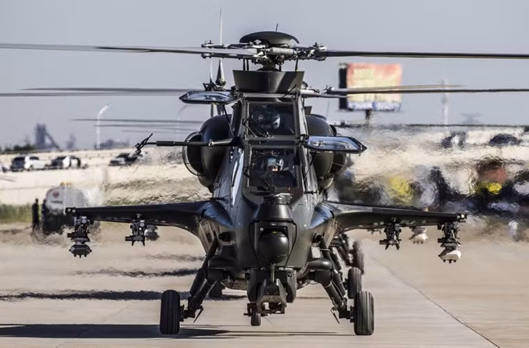 Cho tới hiện tại, Quân đội Trung Quốc đang sở hữu hơn 1.000 trực thăng quân sự các loại trong biên chế của mình và đó chưa phải là con số cuối cùng khi tướng lĩnh Trung Quốc muốn nâng con số này lên 3.000 chiếc trong tương lai gần.