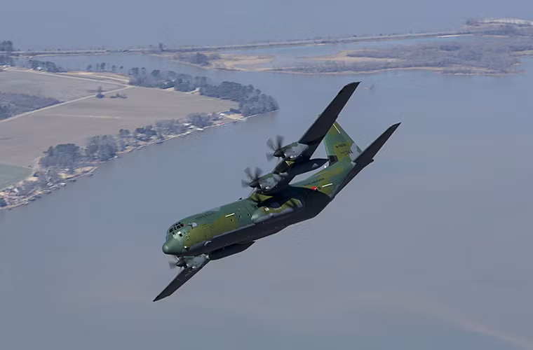 C-130H là dòng máy bay vận tải quân sự chủ lực của Không quân Hàn Quốc với số lượng đang được trang bị khoảng 12 chiếc.