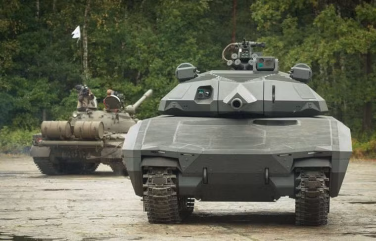 Thiết kế hiện đại, hỏa lực mạnh, bọc giáp chắc chắn, PL-01 thực sự là một mẫu xe tăng hạng nhẹ đáng gờm. Xét về tổng thể, mẫu thiết kế này không thua kém siêu tăng T-14 Armata của Nga.