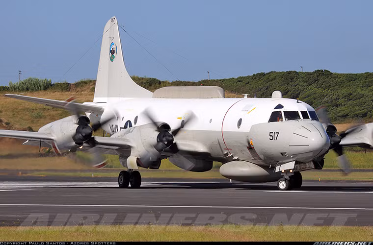  EP-3E Aries II là biến thể trinh sát của dòng máy bay chống ngầm P-3 Orion cũng do Lockheed Martin phát triển, nó được sử dụng chủ yếu bởi Hải quân Mỹ và Lực lượng Phòng vệ Biển Nhật Bản.