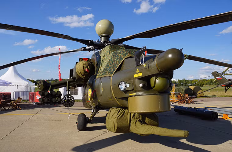 Mi-28 từ lâu đã được biết tới như dòng trực thăng tấn công hiện đại nhất của Quân đội Nga, chúng được thiết kế để có thể thực hiện mọi nhiệm vụ tấn công mặt đất hoặc không chiến. Các biến thể Mi-28N hay Mi-28NM sau này đều có khả năng hoạt động trong mọi điều kiện thời tiết vào ban ngày lẫn ban đêm.