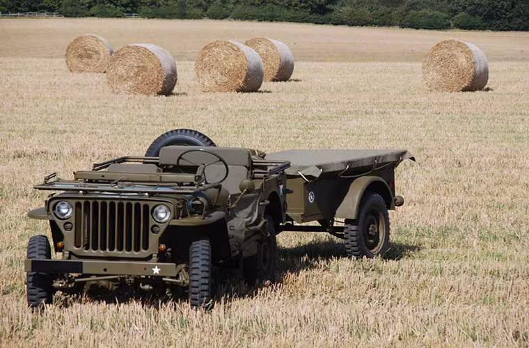 Một trong những điểm nhận biết giữa hai biến thể Willys MB và Ford GP chính là thanh chắn bộ tản nhiệt của chúng khi Ford GP sử dụng thanh chắn 9 hàng còn Willys MB lại sử dụng thanh chắn 7 hàng.