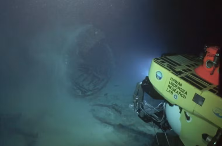 Dù được phát hiện vào năm 2013 những phải một năm rưỡi sau đó các tàu ngầm thám hiểm của Mỹ mới thực hiện được chuyến khảo sát tàu ngầm này, và sau gần 70 năm nằm dưới đáy biển. huyền thoại I-400 của người Nhật mới xuất hiện trở lại.