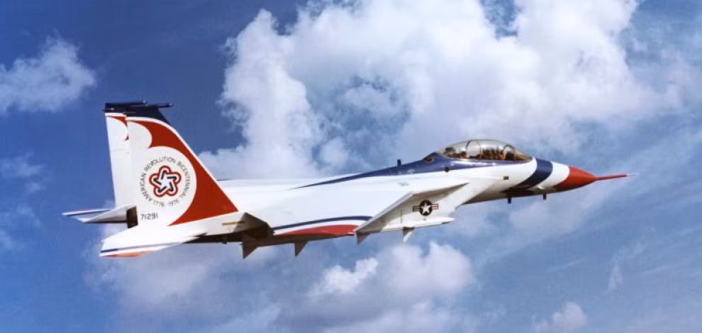 F-15B-4 (c/n 71-0291): Bay lần đầu tiên vào ngày 18 Tháng 10 năm 1973, nguyên mẫu này sau này được dùng để thử nghiệm thùng dầu hòa nhập khí động (Comformal Fuel Tank/CFT) và trở thành nguyên mẫu của F-15E Strike Eagle sau này. Thàng 2 năm 1976, nguyên mẫu này được dùng làm máy bay biểu diễn chào mừng ngày kỷ niệm 200 năm của nước Mỹ.