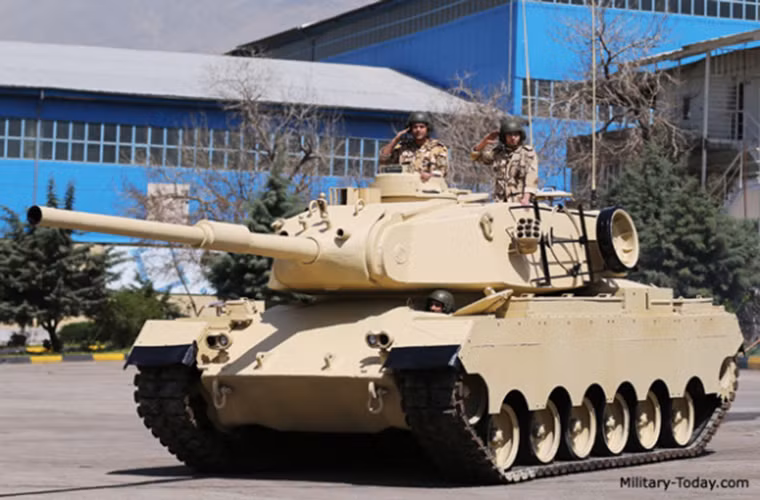 Iran trong vài năm gần đây liên tục cho ra hàng loạt mẫu xe tăng - xe bọc thép mới. Nhưng đa số chúng nhin qua chỉ là sự sửa đổi nhỏ từ các dòng tăng Mỹ hay Nga. Ví dụ chiếc trong ảnh - xe tăng Sabalan ra mắt tháng 4/2014 sử dụng khung thân tăng M47 Patton và dùng vũ khí của M60 Patton.