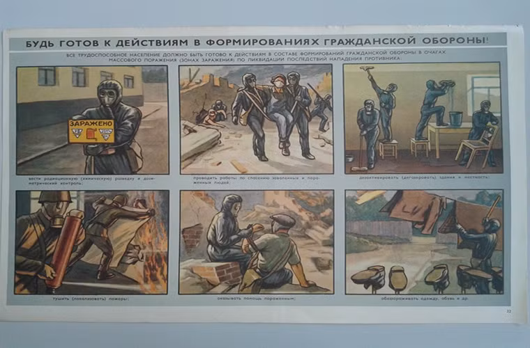 Và sau đó các cách để tẩy trùng khử độc trong môi trường sinh sống hay tham gia các đội phòng vệ dân sự.