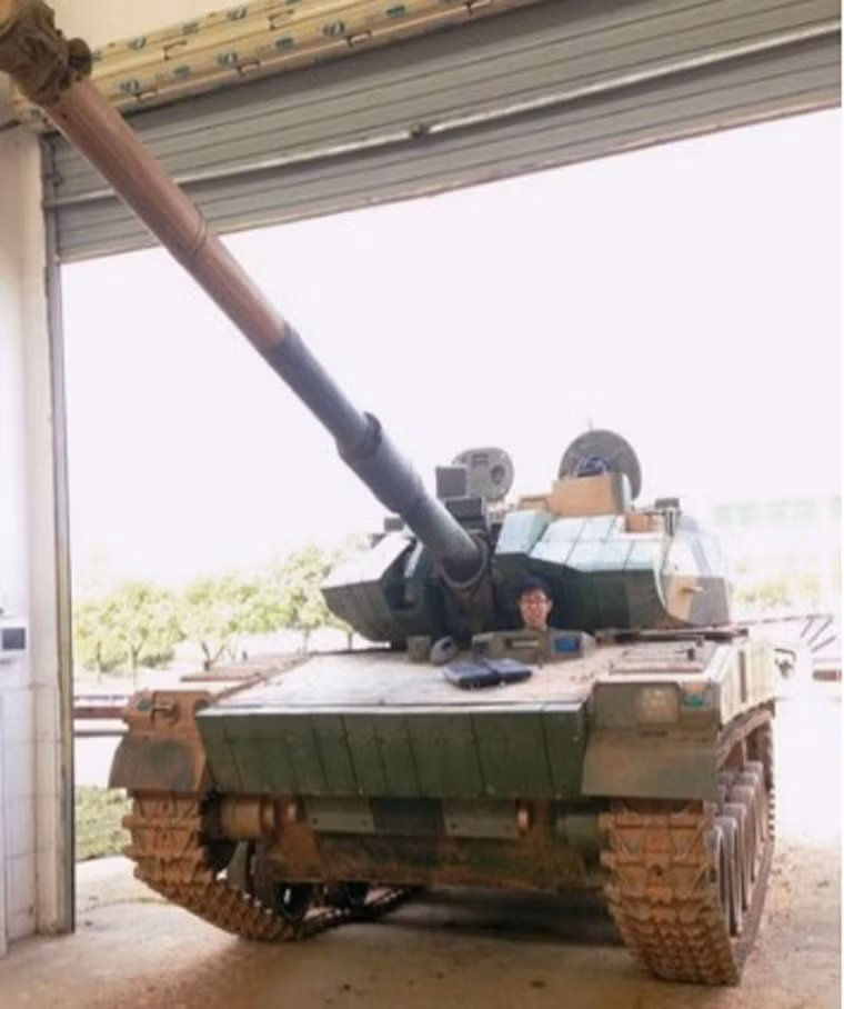 Lo thong so xe tang hang nhe bi an cua Trung Quoc