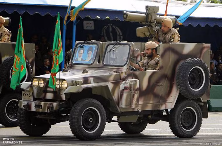 Tờ Army Recognition dẫn báo cáo của Viện Nghiên cứu Hòa bình Quốc tế Stockholm (SIPRI) cho hay. vào cuối năm 2015 Iran vẫn đang tiếp tục mở rộng quy mô sản xuất các tổ hợp tên lửa chống tăng dẫn đường 9K113 Konkurs và 9K111 Fagot đang có trong biên chế của nước này do Liên Xô cung cấp trước đây với số lượng ước tính lên tới hàng ngàn đơn vị.