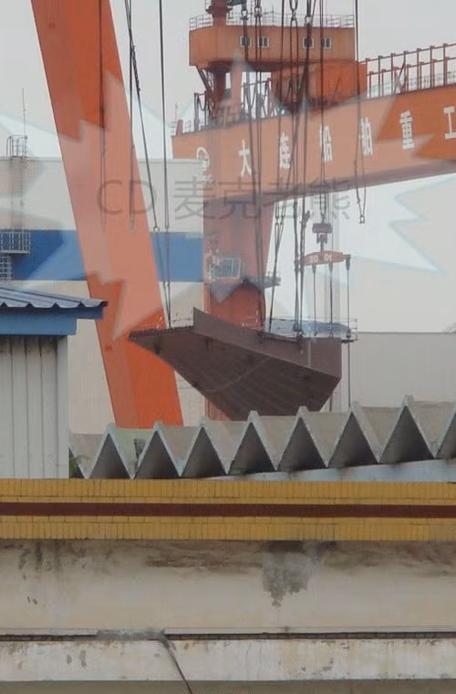 Kênh CCTV cho rằng, nếu đúng tiến độ, thì thời gian mà tàu sân bay Trung Quốc cần để hạ thủy và đi vào hoạt động cũng nhanh không kém gì kinh nghiệm đóng và hoàn thiện tàu sân bay của Mỹ và Anh.