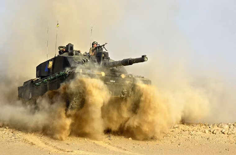 Nhiều nhà phân tích cho rằng nhiều khả năng Quân đội Anh và một số nước Ả Rập một triển khai bộ binh đến Syria. Tuy nhiên Bộ Quốc phòng Anh đã bác bỏ hoàn toàn thông tin này.