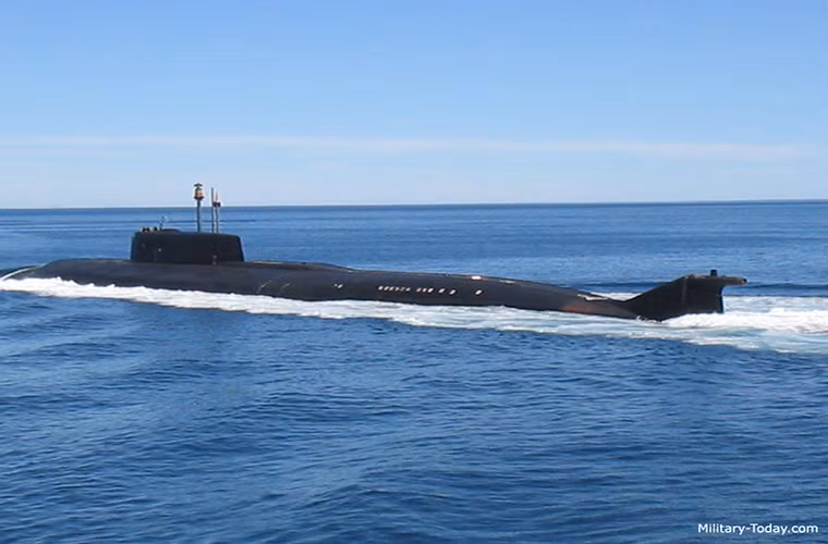 Sau khi được nâng cấp, các tàu ngầm thuộc Project 949A sẽ có tên mã là Project 949AM và biệt danh “sát thủ tàu sân bay” của chúng sẽ ngày càng trở nên đúng nghĩa hơn với hệ thống vũ khí mới. Nhiệm vụ chính của Project 949AM vẫn là chống lại biên đội tàu sân bay của đối phương.