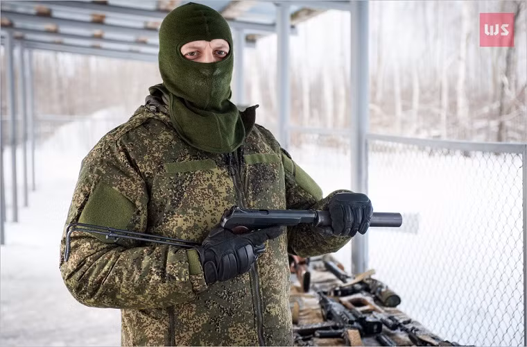 APB có trọng lượng thông thường chưa bao gồm đạn là 1.1kg với nòng giảm thanh 1.6kg, chiều dài tối đa của nó với nòng giảm thanh là 780mm nòng súng của APB cũng dài hơn so với Stechkin với 257mm. APB được trang bị hộp tiếp đạn tiêu chuẩn 20 viên với tốc độ bắn tối đa lên tới 600 viên/phút.