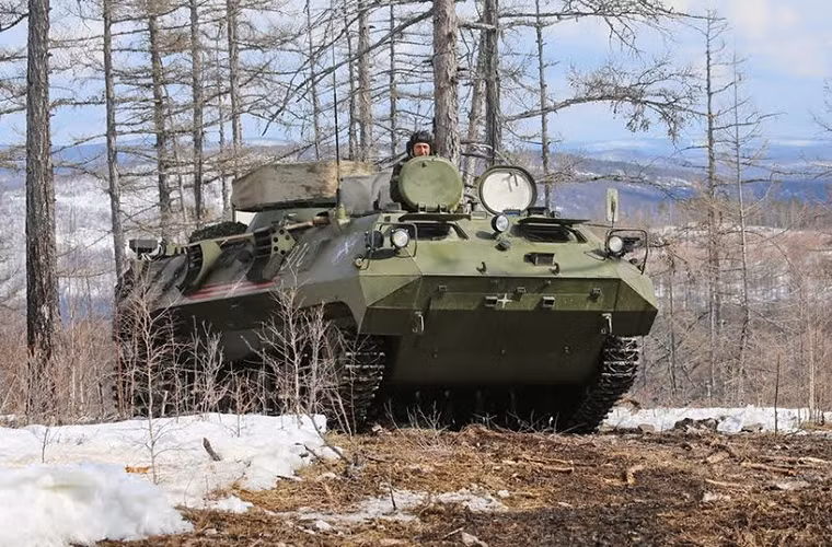 Trong tình huống tập trận mô phỏng, Barnaul-T phát hiện mục tiêu ở khoảng cách 40km, dữ liệu sau đó được gửi thẳng đến tổ hợp tên lửa phòng không Tor và mục tiêu bị đánh chặn ở khoảng 5km.