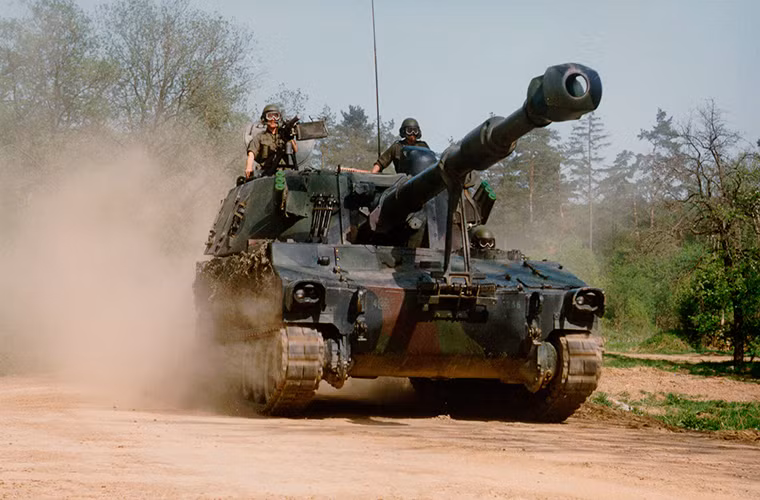 Do đó việc trang bị pháo tự hành M109A4 như một sự thay thế tạm thời hoàn toàn có thể chấp nhận được, khi mà nó vẫn chưa thực sự lỗi thời và vẫn có thể được nâng cấp khi cần thiết. Hoặc xa hơn Quân đội Indonesia có thể đưa vào trang bị số lượng lớn mẫu pháo này.