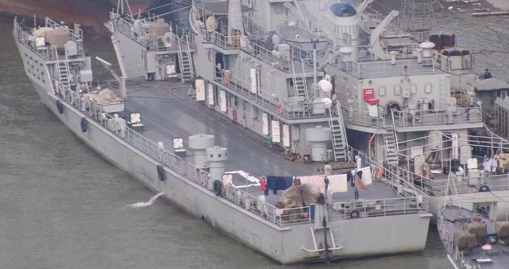 Trung Quoc chao ban ten lua chong ham CM-708UNB toi Viet Nam, DNA-Hinh-2