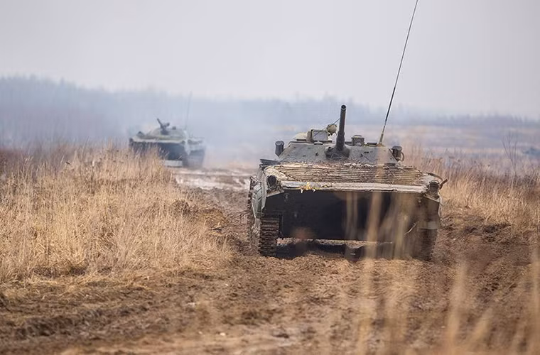 Xe chiến đấu bộ binh BMP-1 tham gia diễn tập bắn đạn thật với Sư đoàn Kantemirovsky. Nguồn ảnh: Yevgeny Kel – Bộ Quốc phòng Nga.