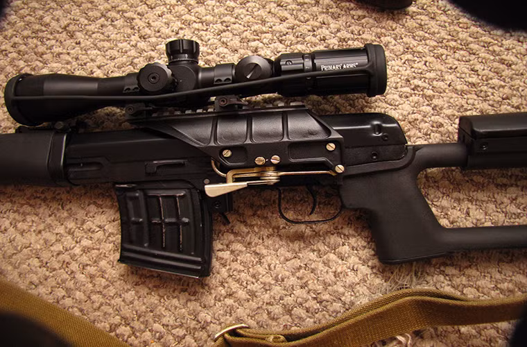 Do đó không có gì quá khó hiểu khi Kalashnikov tiếp tục sản xuất các dòng súng mới dành cho xuất khẩu bất chấp các lệnh cấm vận vũ khí từ Châu Âu hay Mỹ. Và con đường để SK-16 hay các dòng súng tương lai khác của Nga đến được nước Mỹ hoặc một nước Châu Âu nào đó vẫn khá dễ dàng.