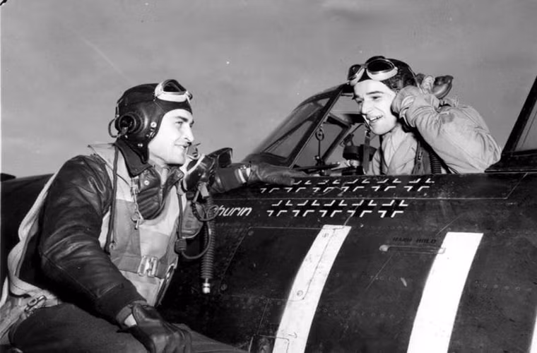 Dù khá nặng nề đối với một chiếc tiêm kích, nhưng P-47 vẫn có bảng thành tích khá ấn tượng tại Châu Âu khi bắn hạ 3.752 máy bay các loại của đối phương và chỉ để mất 3.499 chiếc trong tất cả các trường hợp.