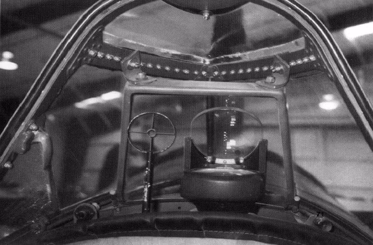 Với các tính năng trên, chỉ sau một thời gian ngắn sau khi xuất hiện P-47 đã nhanh chóng trở thành mẫu chiến đấu cơ phổ biến nhất của Không quân Mỹ với hơn 15.600 chiếc sản xuất trong giai đoạn 1941-1945, và nó cũng hoạt động tại hơn 20 quốc gia trong và sau Chiến tranh Thế giới thứ 2.