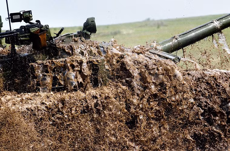 Được biết trong vòng loại trực tiếp tại Chelyabinsk Quân đội Nga tổ chức đồng thời hai cuộc thi gồm Tank biathlon dành cho các đội T-72B3 và Suvorov attack dành cho BMP-2.