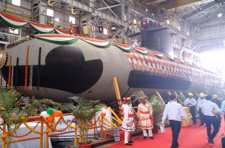 Tàu ngầm diesel-điện lớp Scorpene hay còn được biết với cái tên Kalvari (Tiger Shark - cá mập hổ) ở Ấn Độ, được chính thức khởi đóng vào ngày 1/4/2009 và phải đến tận ngày 6/4/2015 mới được hạ thủy tại xưởng đóng tàu Mumbai và được đặt trên là INS Kalvari.