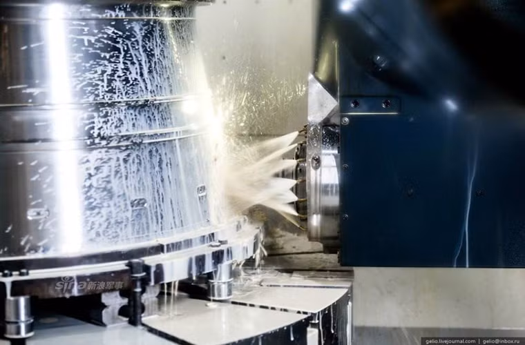 Các dòng động cơ phản lực dành cho máy bay của Kuznetsov cũng khá nổi tiếng như Kuznetsov NK-25 dành cho máy bay ném bom tầm xa Tupolev Tu-22M3 hay Kuznetsov NK-32 dành cho máy bay ném bom tầm xa Tupolev Tu-160.