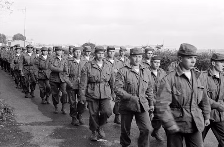 Lực lượng Gìn giữ Hòa bình là lực lượng quân sự quốc tế được xây dựng để xử lý các khủng hoảng về mặt chính trị và quân sự tại các quốc gia đang xảy ra chiến tranh hoặc có nguy cơ xảy ra chiến tranh. Trên thực tế UN không quyền tham chiến hoặc tấn công quân sự các quốc gia khác mà các đơn vị quân sự này chỉ tham gia vào hoạt động gìn giữ an ninh, hỗ trợ nhân đạo và giám sát lệnh ngừng bắn tại khu vực xảy ra xung đột.