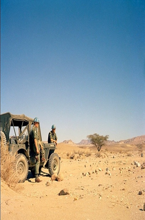 Và từ đó chiếc mũ nồi xanh dương của UN được xem là biểu tượng của hòa bình trên toàn thế giới. Từ năm 1948 đến cuối những năm 1980 UN đã thực hiện 71 hoạt động gìn giữ hòa bình, năm 1988 UN chính thức được trao tặng giải Nobel Hòa bình cho những đóng góp không ngừng nghỉ của mình cho hòa bình thế giới.