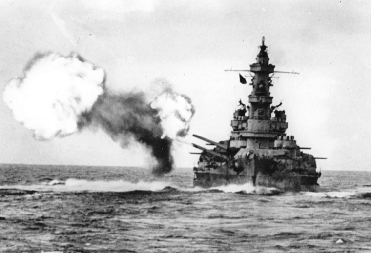 BB-60 có chiều dài 210 m, rộng 33 m, mớn nước 11 m, lượng giãn nước tiêu chuẩn 35.000 tấn. Tàu được vũ trang 9 đại pháo hạm 406 mm, 20 pháo 127 mm, 24 pháo phòng không 40 mm và 22 pháo 20 mm.