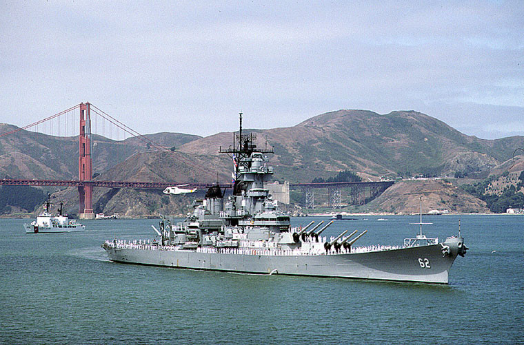 USS New Jersey (BB-62) thuộc thiết giáp hạm lớp Iowa. Chiến hạm này tham chiến trong Thế chiến II từ năm 1943 tại mặt trận Thái Bình Dương. BB-62 cùng các thiết giáp hạm khác đã chứng tỏ sức mạnh vượt trội trước Hạm đội liên hợp Nhật Bản.