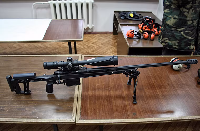 Nguồn tin này cũng nhấn mạnh rằng việc đưa vào trang bị T-5000 có ý nghĩa rất lớn đối với các đơn vị đặc nhiệm và trinh sát thuộc Vệ binh Quốc gia Nga. Thậm chí nó đã được Bộ Quốc phòng Nga chú ý ngay từ khi xuất hiện vào năm 2011 tuy nhiên vào thời điểm đó T-5000 vẫn chưa thực hiện hoàn thiện và cần được cải tiến.