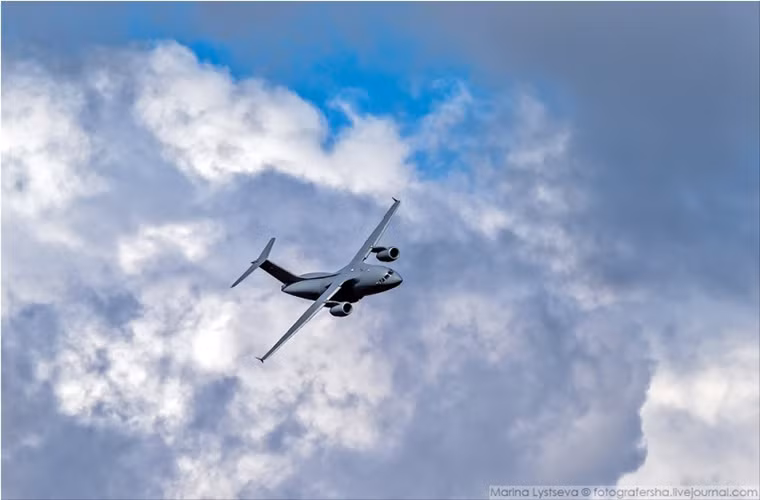 Dù triển vọng với thị trường xuất khẩu nhưng tương lai của An-178 trong Không quân Ukraine khá ảm đạm khi mà ngân sách quốc phòng của nước này không cho phép Kiev mua những thứ xa xỉ như An-178 với đơn giá thấp nhất đã hơn 40 triệu USD.