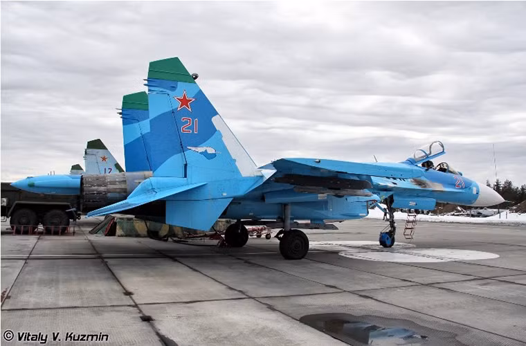 Không quân Nga hiện tại đang có kế hoạch nâng cấp toàn bộ phi đội Su-27 của nước này lên chuẩn Su-27SM hoặc các biến thể hiện đại hóa khác cao hơn nhằm kéo dài thời gian hoạt động của các máy bay này thêm ít nhất 1 thập kỷ nữa