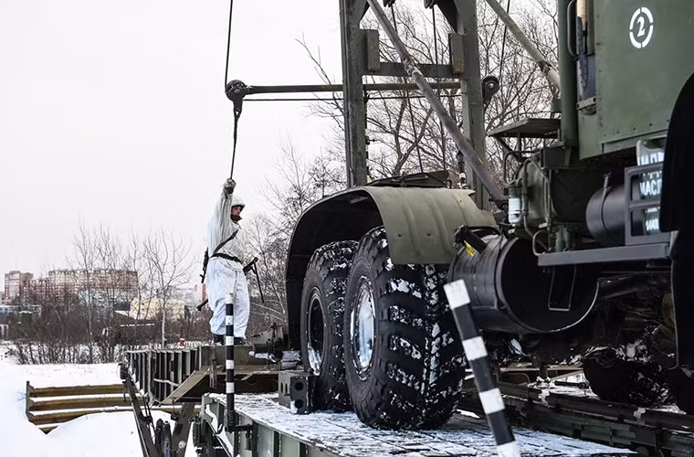 Thời gian triển khai tối đa một nhịp cầu của TMM-3M khoảng 11 phút và với bốn nhịp là không quá 72 phút nhưng cần tới 8 binh sĩ.