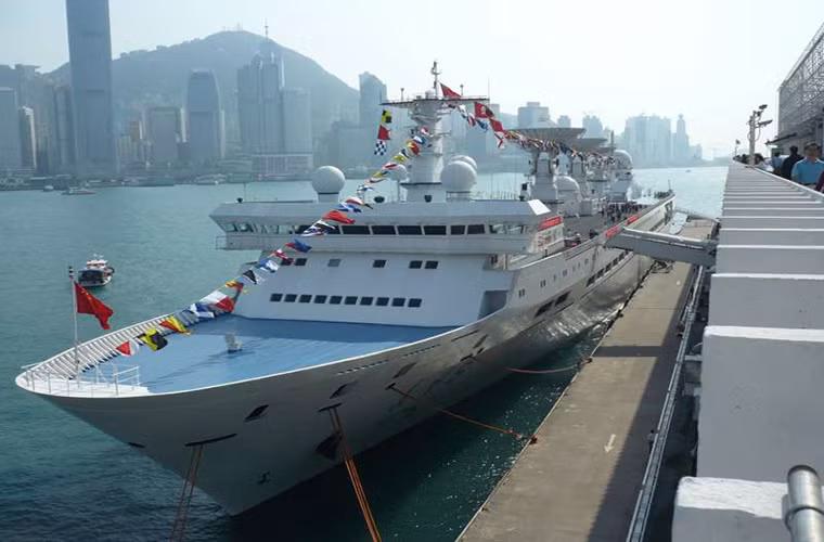 Các tàu Yuan Wang thường được Trung Quốc sử dụng để theo dõi và hổ trợ các đợt phóng vệ tinh quân sự lẫn dân sự của nước này, bên cạnh đó chúng còn tham gia vào các đợt thử nghiệm tên lửa đạn đạo liên lục địa của Trung Quốc.