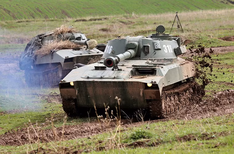 Dù được Liên Xô đưa vào trang bị từ đầu những năm 1970 nhưng 2S1 Gvozdika vẫn là một trong những dòng pháo chủ lực của Pháo binh Nga. Nguồn ảnh: Arms-Expo