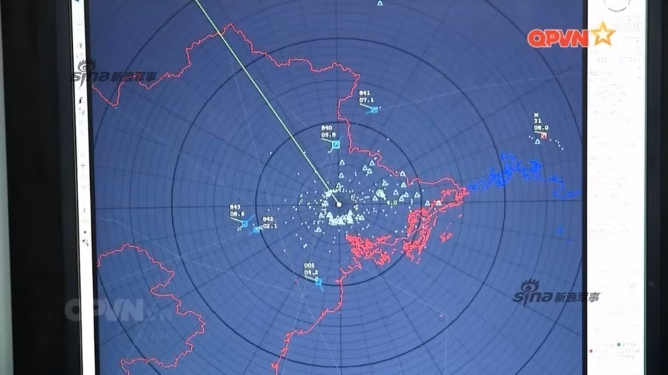 Còn với loại máy bay tàng hình F-117A có phạm vi tác chiến đạt 350 km nếu có sự can thiệp của loại radar UHF thì chỉ còn giảm xuống có 47 km. Điều đó đủ để cho thấy sự lợi hại của các hệ thống radar phòng thủ tối tân hiện nay (Nguồn: Sina.com).