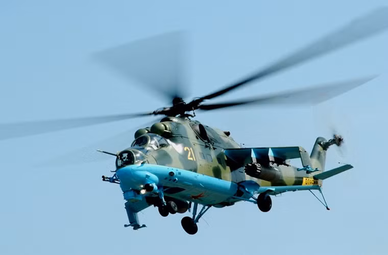 Hình ảnh một chiếc Mi-24 hoạt động trên vùng trời Khabarovsk trong tình huống diễn tập giả định.