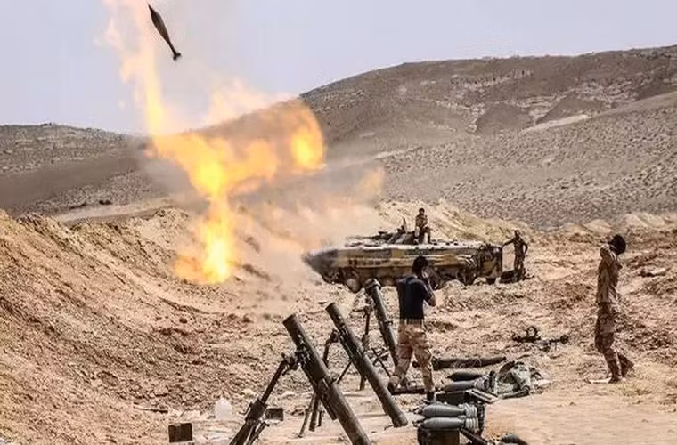 Tổ đội cối 120mm của Quân đội chính phủ Syria tại chiến trường Al-Qaryatayn. Nguồn ảnh: Ria Novosti