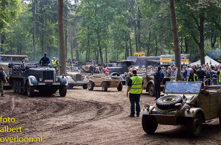 Overloon là một trong những bảo tàng Chiến tranh Thế giới thứ 2 nổi tiếng nhất thế giới được thành lập từ năm 1946 với diện tích trưng bày lên tới 10.000 mét vuông. Đây là nơi trưng bày hàng ngàn hiện vật về cuộc chiến này. Tuy nhiên điều làm nên tên tuổi của Overloon lại chính là sự kiện Militracks Overloon.