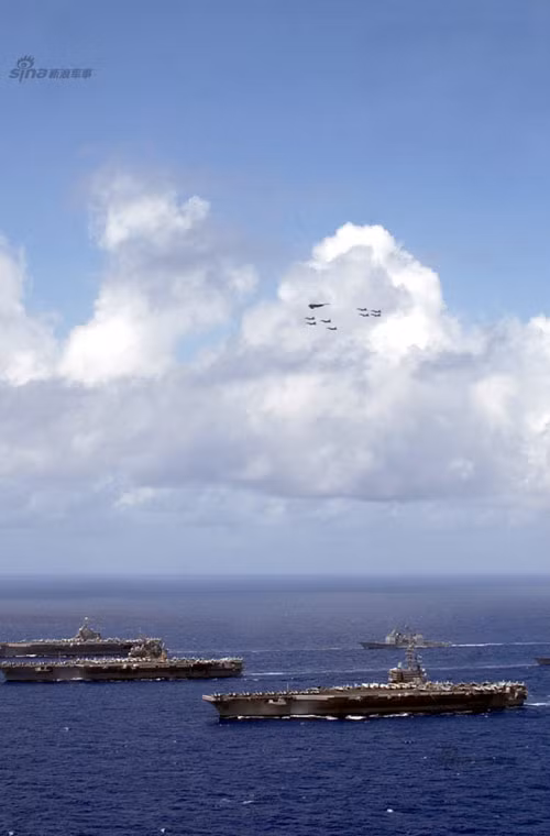 Trong khi đó, để phát triển được loại máy bay như vậy phải mất ít nhất là 10 năm nữa và điều quan trọng là cần phải có ngân sách và “ý chí chính trị”. Vì vậy, ít nhất là trước mắt và trong trung hạn, việc sức mạnh răn đe và uy lực của các tàu sân bay Mỹ bị “vượt mặt” là chuyện không có gì phải tranh cãi.